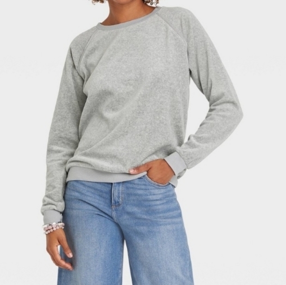 NWT Knox Rose Large Silver Grey Plush Fuzzy Crewneck Pullover Sweater - Picture 2 of 6